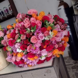 Ramo 100 Rosas y Flor de Apoyo