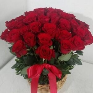 Canasta 50 Rosas en Hongo