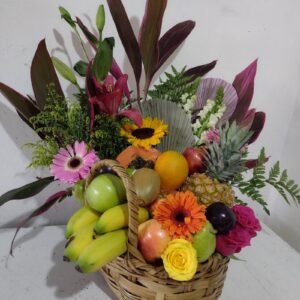 Canasta con frutas