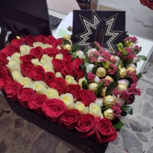 Corazón Grande con mitad ferreros y rafaellos (No incluye Perfume)