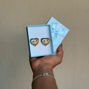 Arete de corazon de 2 colores